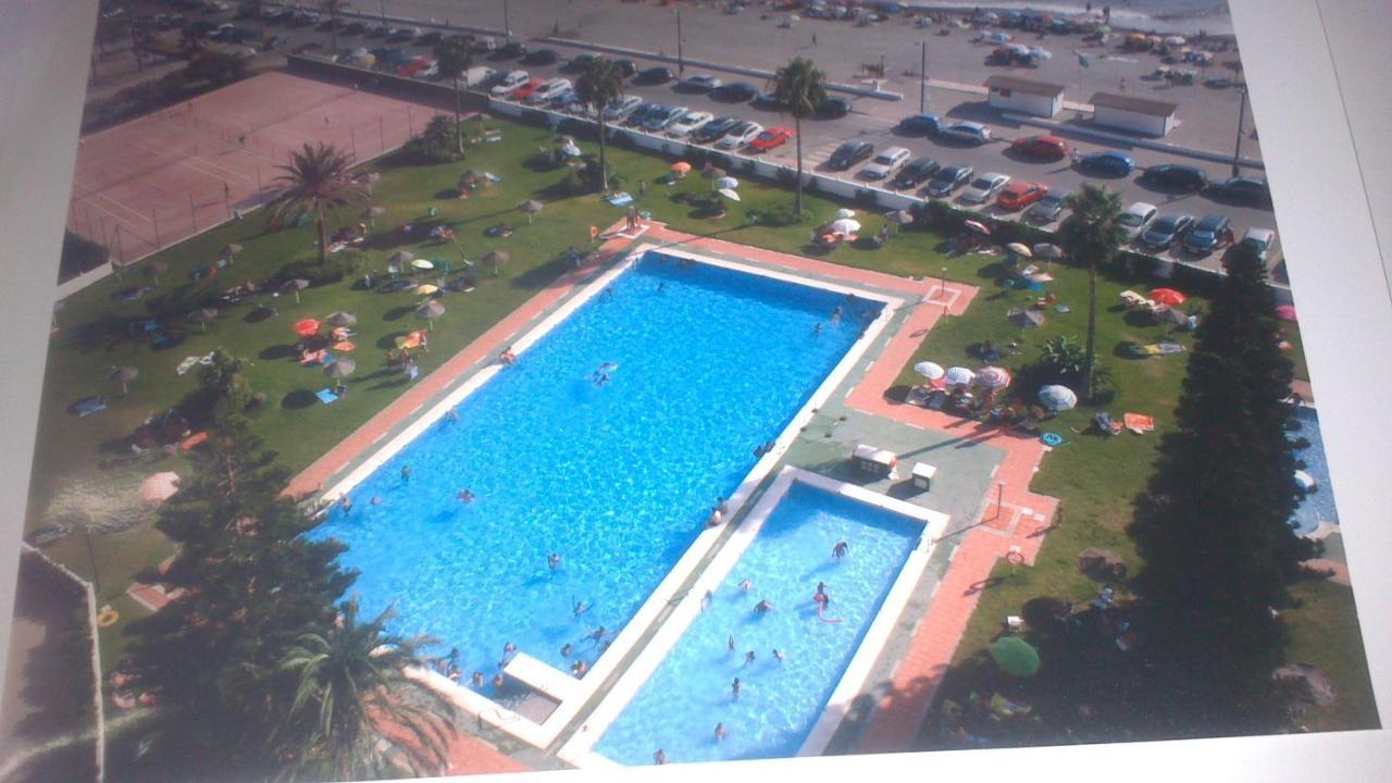 Un Barco En Tierra Apartment Salobrena Bagian luar foto